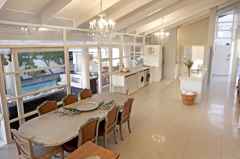 5 Bedroom Property for Sale in Bloubergstrand Western Cape